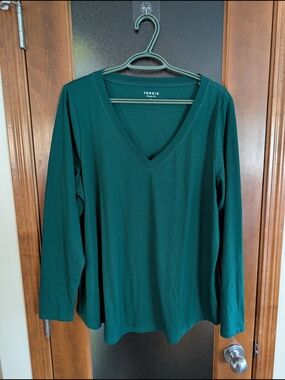 Torrid Women's V-Neck Long Sleeve Top — Deep Green
